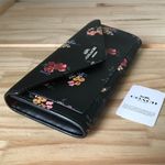 Coach Wallet Photo 2