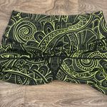 CVG Constantly Varied Gear Zenergy Capri Leggings – Black/Neon Yellow – Sz Small Photo 4