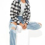 American Eagle Cropped Flannel Photo 0