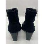 Forever 21  faux suede size 7 black booties with zipper Photo 3