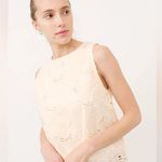 Aaron & amber flower embroidery top in white NWOT Photo 1