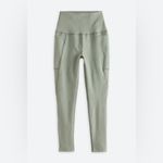 Beyond Yoga NWT  Out of Pocket High Waisted Midi Performance Legging light green Photo 3