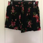 Women's Bermuda Shorts Tie Front Mid Rise Pull On‎ Floral Black Red Size Medium Photo 2