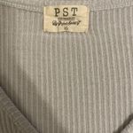 Greyish White Vneck Short Sleeve Top Size XS Photo 2