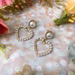 Gold Heart Pearl Statement Earrings Photo 1