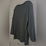 Chico's Chico’s size 1 top ( sizing 1) Photo 5