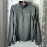 Columbia  pull over half zip up top, size medium Photo 0