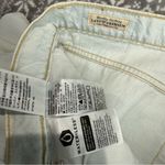 Levi's Levi’s Premium Women’s Wedgie‎ Straight Light Wash Button Fly Size 33 x 28 Photo 3