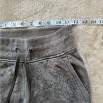 Lululemon Women’s Warm Down Jogger‎ Thread Dye Sweatpants Size 0 Photo 4