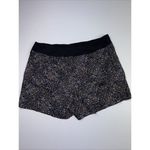 Athleta  Trekkie North Pull On‎ Shorts Mid Rise Kinetic Abstract Black Print 36" Photo 4