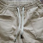 Vuori  Sesame Ripstop Athleisure Chic Edgy Streetwear Casual Trendy Pants Size XS Photo 3