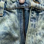 Urban Renewal vintage acid wash Levi’s high waisted destroyed denim jean shorts 25 / 26 Photo 6