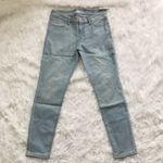 Old Navy  Women’s Super Skinny Mid Rise Jeans in sycamore size 6 Short Photo 4