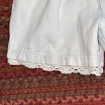 VINTAGE NUOVO HIGH RISE DAINTY MOM LIGHT WASH LACE SHORTS Blue Size 25 Photo 3