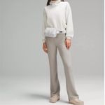 Lululemon NWT 1L Vapor White with Studded Logo Everywhere Belt Bag Photo 4