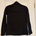 Lilly Pulitzer  | Skipper Popover Pullover 1/2 Zip Sweater Black Gold Crochet XS Photo 2