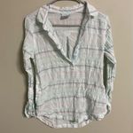 Columbia  Lightweight 1/2 Button Shirt Roll Sleeves Hiking Travel Size Small Photo 1