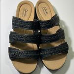 Clarks Black and Tan Sandals with Adjustable Straps Photo 13