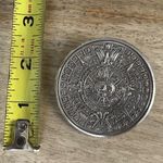 Vintage round Aztec sun god convertible pin/pendant Silver Photo 1