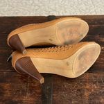 Vince Camuto Brown Leather Open Stitch/Toe 3.5" Heels Size 8 Photo 5