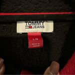 Tommy Hilfiger TOMMY JEANS CROPPED BLACK AND RED FLEECE QUARTER BUTTON PULL OVER SIZE L Photo 4