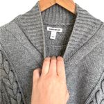 Elizabeth and James  Gray Cable Knit Turtleneck Sweater Size Large Photo 3