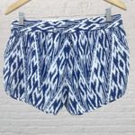 Joie  Layana Silk Shorts L Blue White Ikat Print EUC Photo 1