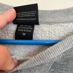 Harry Potter Wizarding World of  Sweatshirt Gryffindor Medium Gray Crewneck Patch Photo 5