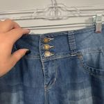 YMI Jeans YMI Wanna Betta Butt? Jeans Light Wash Juniors Size 7 Straight Leg Triple Button Photo 2