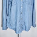 Chico's Light Blue Chambray Button Down Shirt Size Small Chambray Blouse Photo 3