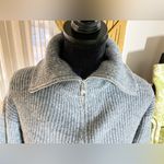 Steve Madden Modern  sweater 💖 Photo 4