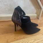 Kenneth Cole REACTION “POINT TEA” BLACK SUEDE ANKLE STRAP BOOTIE SZ 7.5 NEW Photo 2