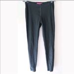 Alice + Olivia 𝅺euc  shimmery ponte leggings sz 2 Photo 2