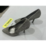 Womans BCBG Generation 6 M Gray Suede Studs Slip On Heel Pumps NWOT Photo 2