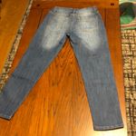 Rue 21 Capris Photo 1