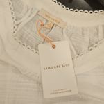 Skies Are Blue 💕💕Eyelet Lace Longsleeve Blouse ~ White Medium M NWT Photo 7