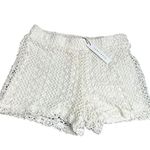 Sanctuary Women's Crochet Shorts Sz small NWT - NOTE small defect noted in pic - Photo 1