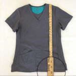 Med Couture Gold Gray Scrub Top M Photo 2