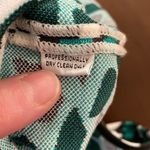 St. John Sleeveless Tank Top w/ Green & White Pebbled All Over Print EUC Sz M Photo 5