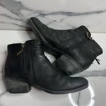 Clarks Artisan | Black Distressed Western Gelata Flora Ankle Booties Sz 7.5 Photo 4