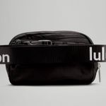 Lululemon Everywhere Belt Bag Photo 1