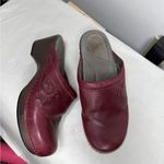 Dansko LEATHER MULE CLOGS WINE EMBOSSED SZ 39 Photo 5