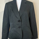 Le Suit  Two-Button Gray Pinstripe Women's Blazer Petite Size 8 NWT Photo 0