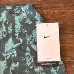 Nike  One Women's High-Waisted 7/8 Printed Leggings Medium Green Black  NWT Photo 3