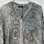 Cherish Made in Italy Gray Snakskin Print Long Sleeve Quarter Button Top Size M Photo 1