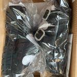 VIONIC shoes Black platform buckle sandals Photo 2