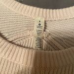Lululemon Sweater Photo 1