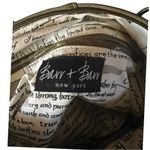 Barr & Barr Genuine Olive Green Leather Crossbody Shoulder Bag. Very subtle. Photo 7