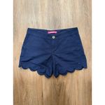Lilly Pulitzer  Women's Size 00 Navy Blue Seersucker Scalloped Hem Shorts Photo 1