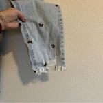 Material Girl Women’s All Over Butterfly Light Wash Skinny Mom Jeans Size 7 Photo 4